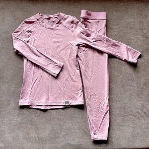 REI Merino Wool Midweight Top and Bottom, sz XXS (4-5). Lavender
